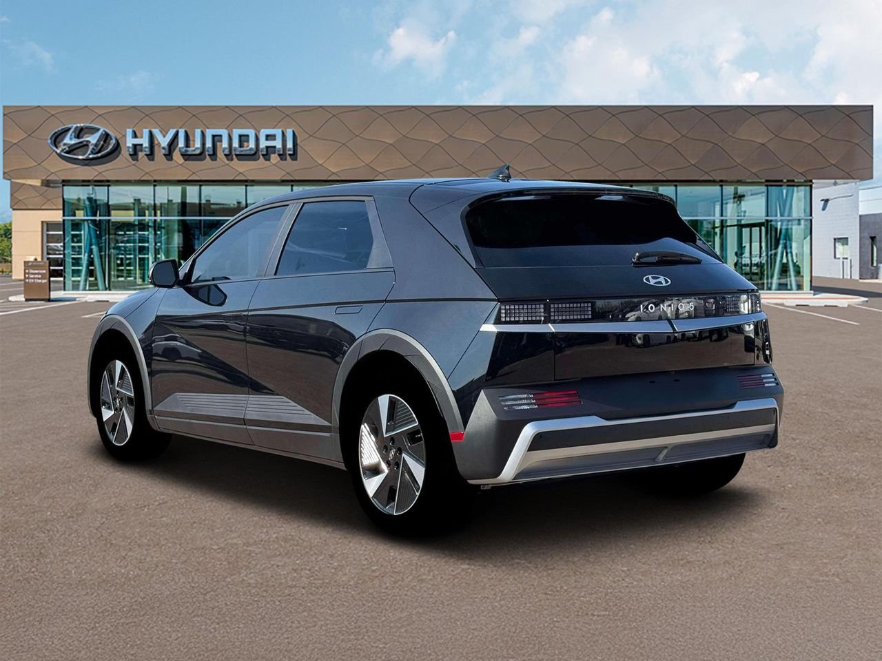 New 2026 Abyss Black Hyundai SE image 5