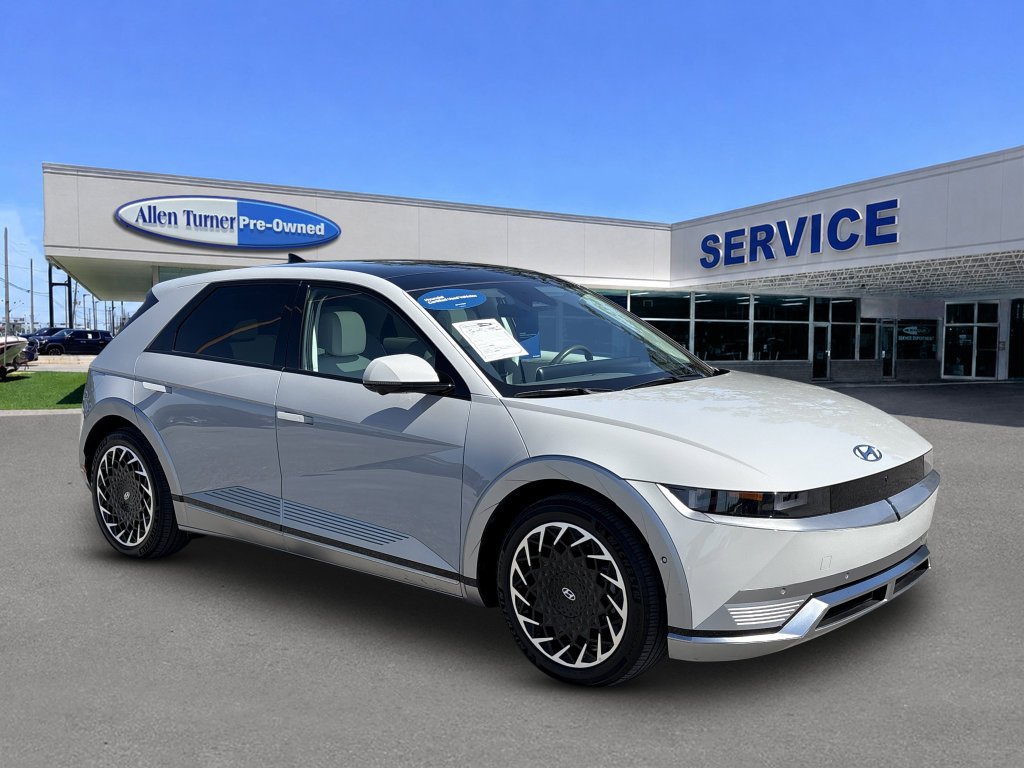 Certified Used 2024 Cyber Gray Hyundai Limited image 2