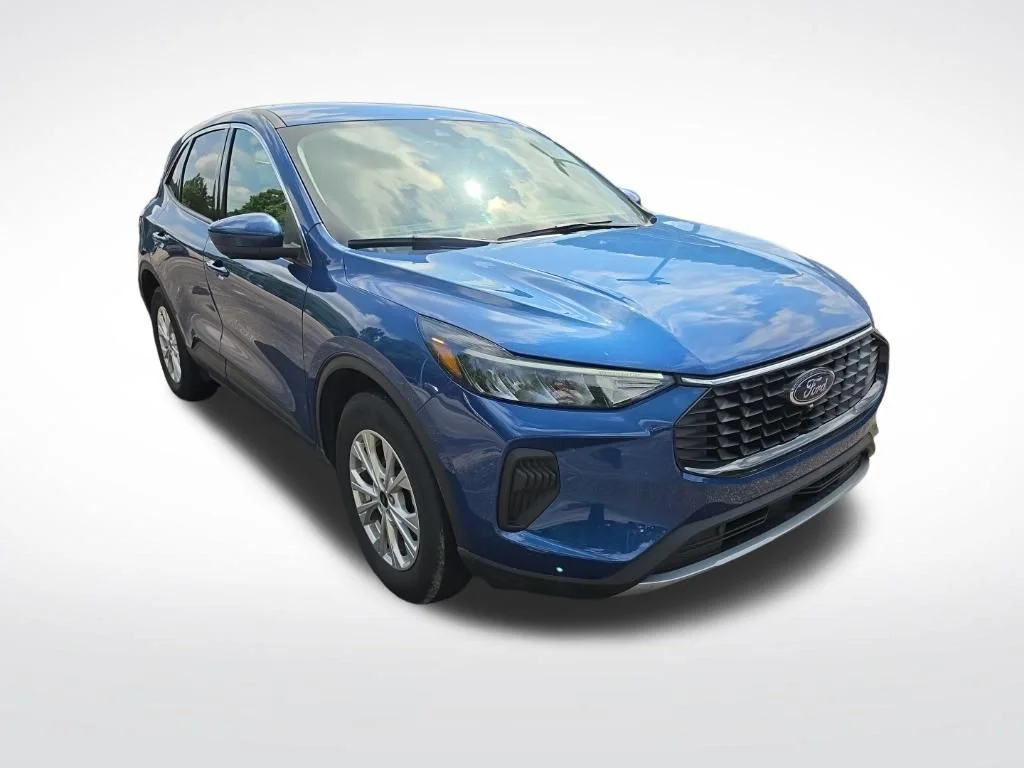Used 2023 Blue Ford Active image 1