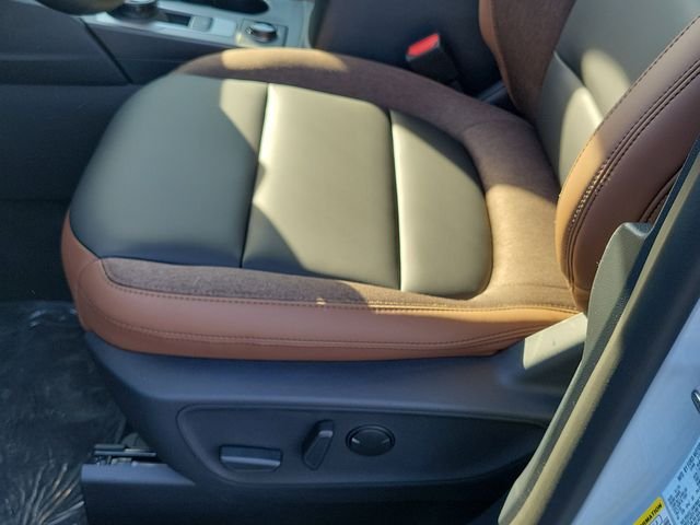 New 2026 Space White Metallic Ford Outer Banks® image 14