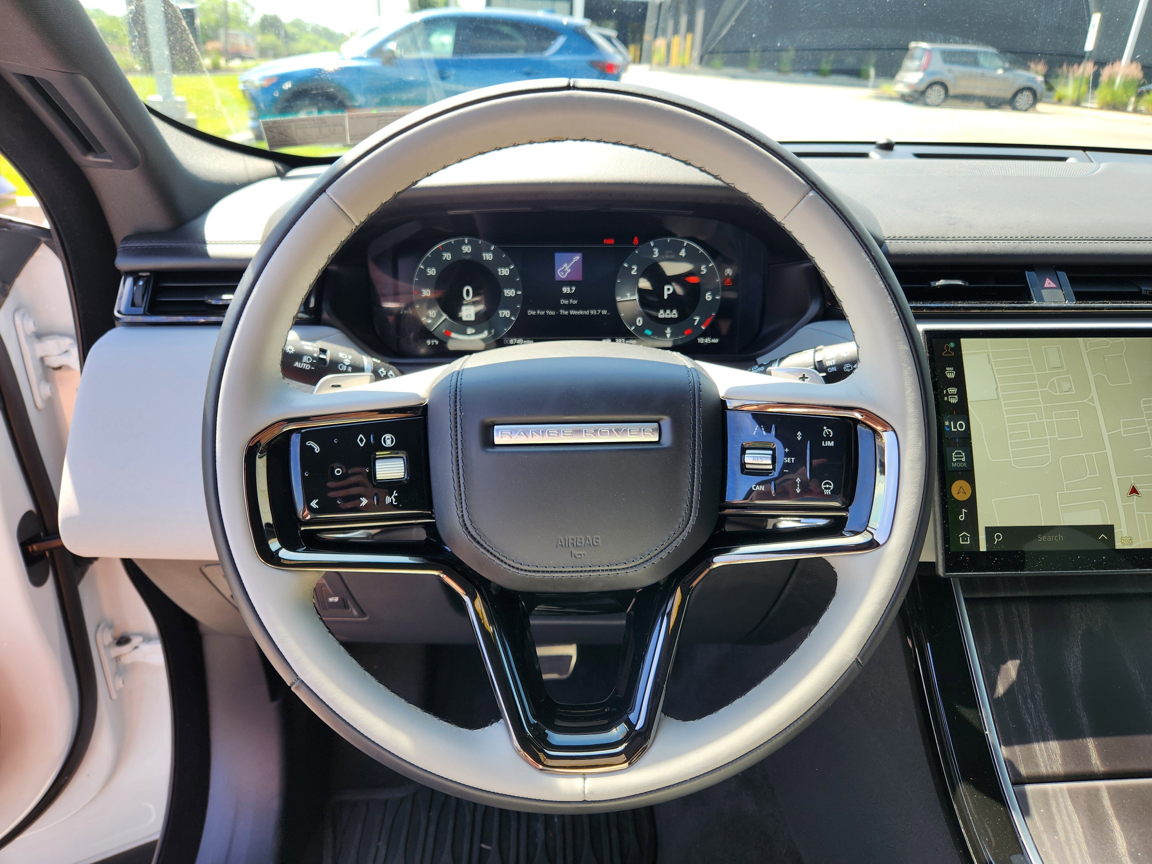 Certified Used 2026 Fuji White Land Rover Dynamic SE image 18