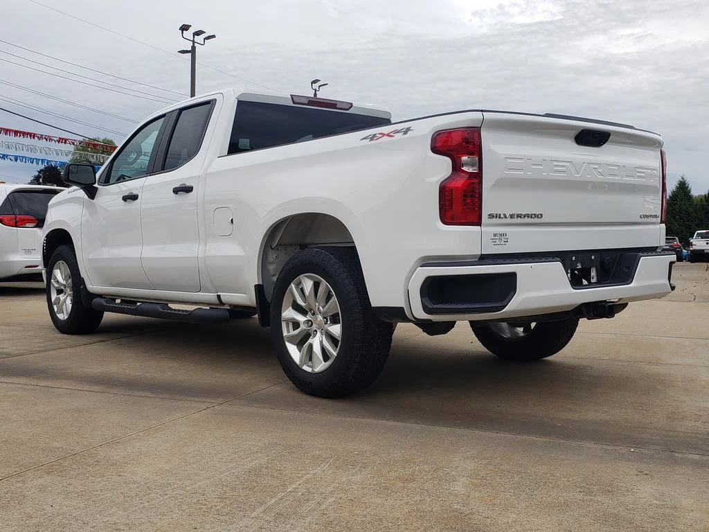 Used 2023 Summit White Chevrolet Custom image 6