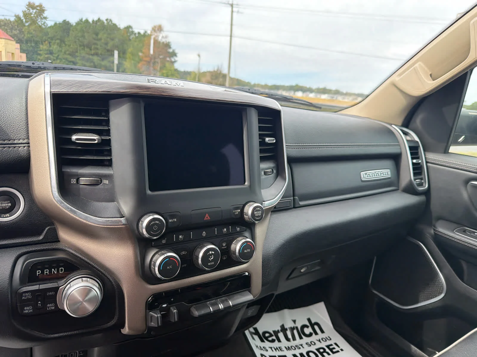 Used 2020 Diamond Black Crystal Pearlcoat Ram Laramie image 17