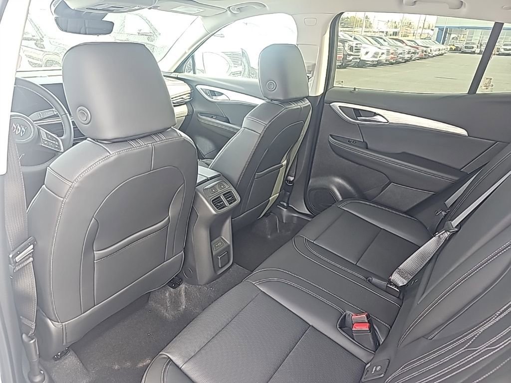 2026 Buick Envision Avenir - Photo 9