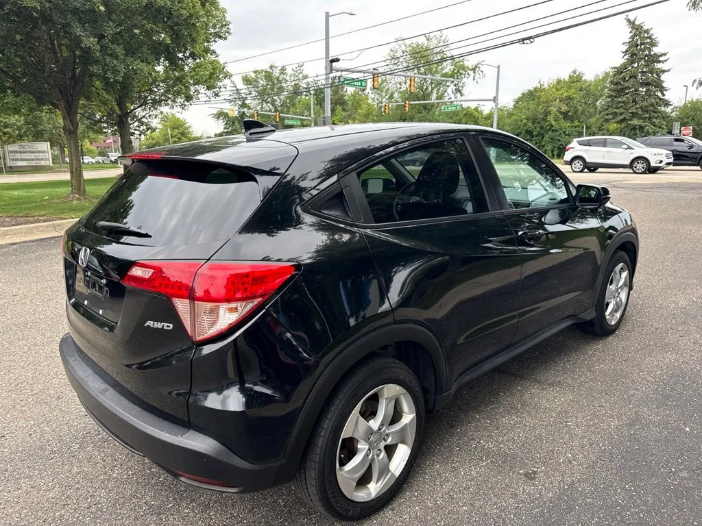 Used 2016 Crystal Black Pearl Honda EX image 8