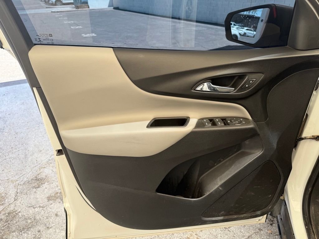 Used 2022 Summit White Chevrolet LS image 14