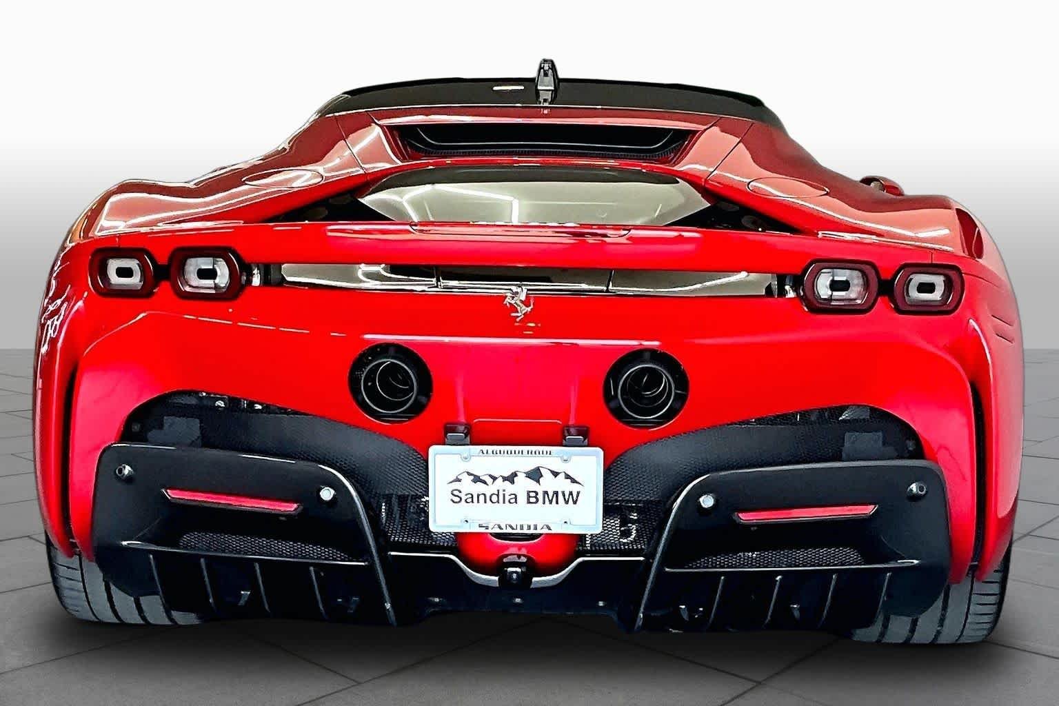 Used 2021  Ferrari  image 7