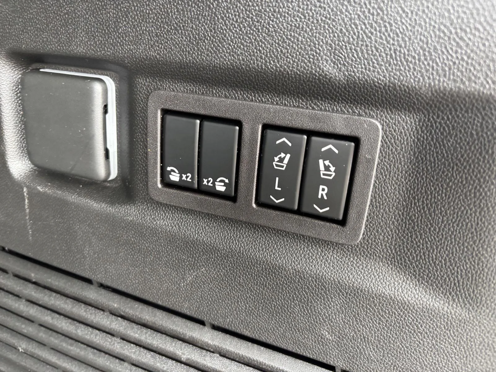 Used 2023 Sterling Gray Metallic Chevrolet Z71 image 40