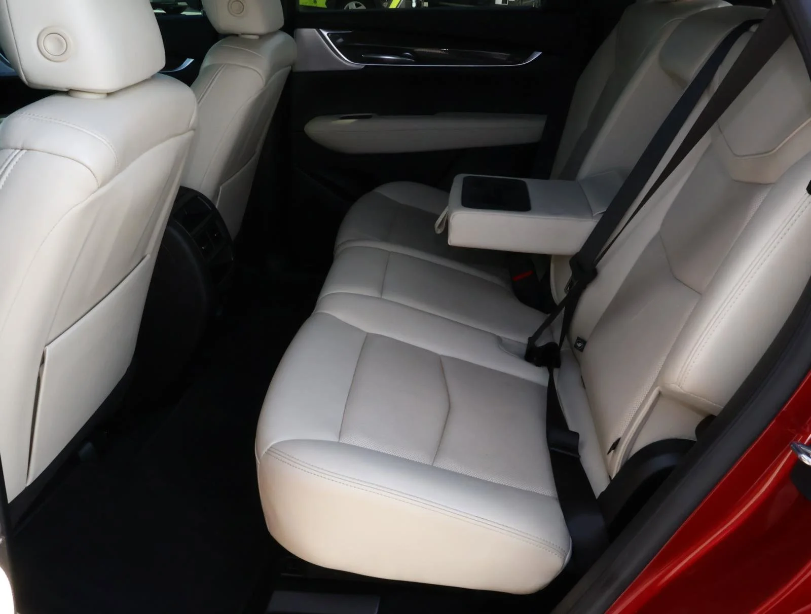 2023 Cadillac XT5 Sport - Photo 24