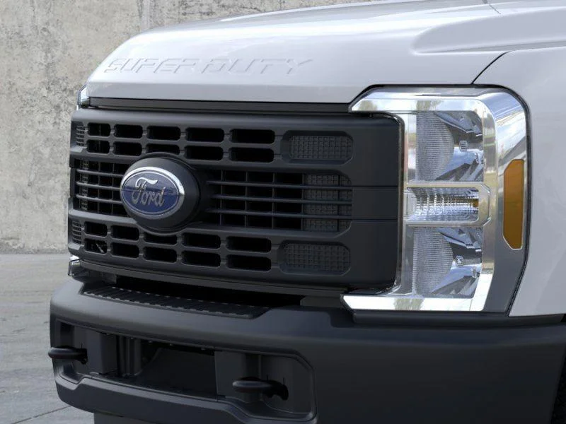 New 2026 Oxford White Ford XL image 17