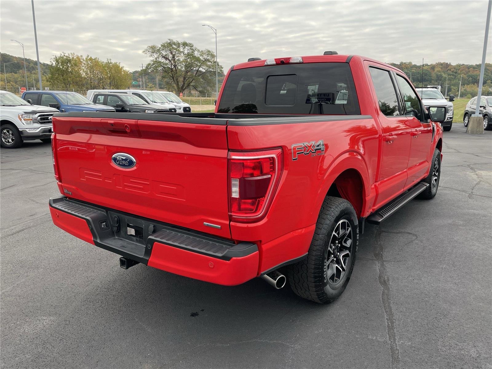 Used 2022 Race Red Ford XLT image 6