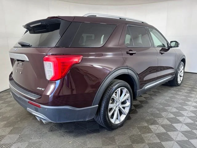 Used 2023 Red Ford Platinum image 3