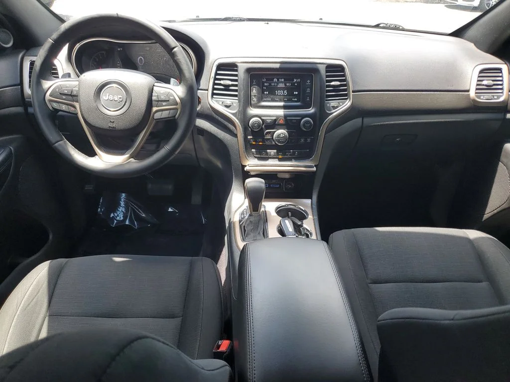 Used 2017 Gray Jeep Laredo image 15