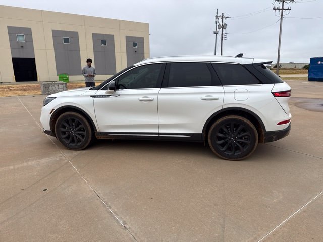 Used 2020 White Lincoln Standard image 19