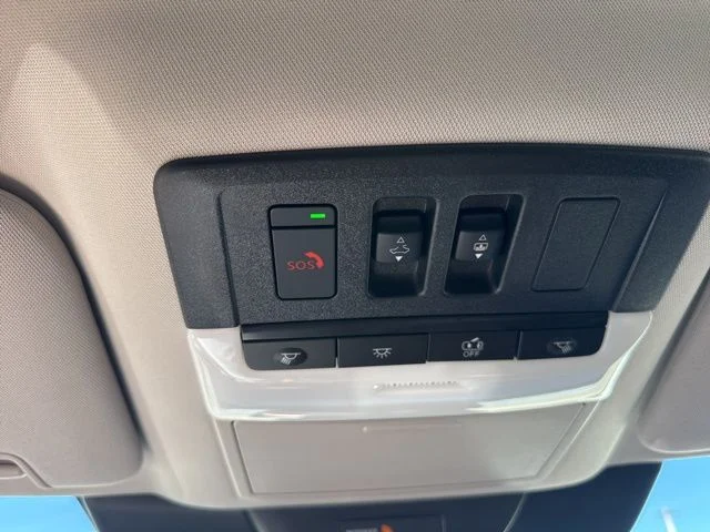 New 2026 Everest White Pearl TriCoat Nissan Platinum image 22