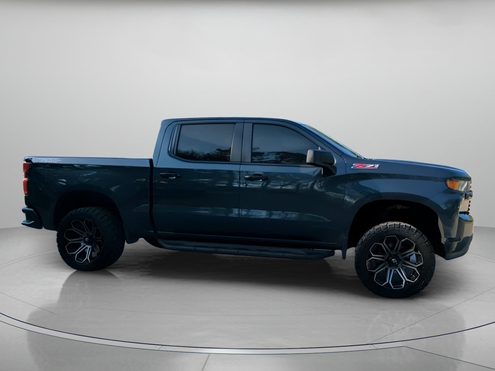 Certified Used 2019 Shadow Gray Metallic Chevrolet Custom Trail Boss Crew Cab Pickup image 33