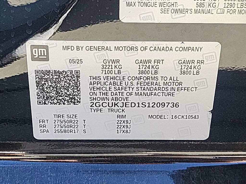 Used 2025 Black Chevrolet High Country image 41