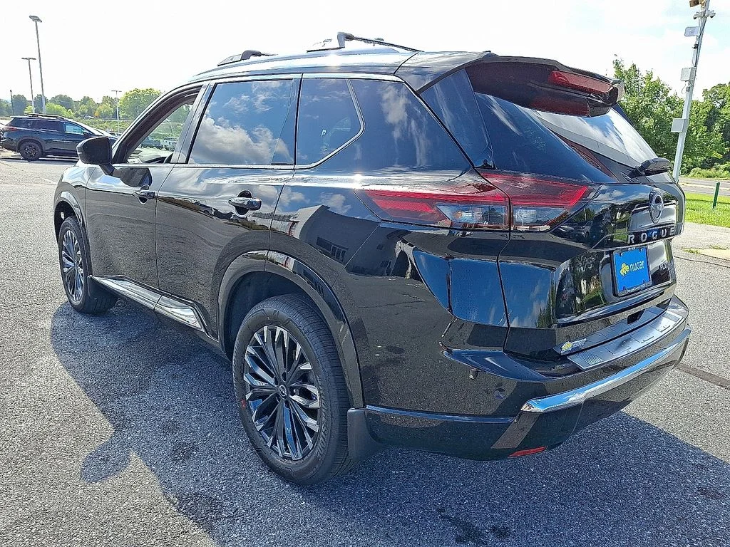 New 2026 Black Nissan Platinum image 3