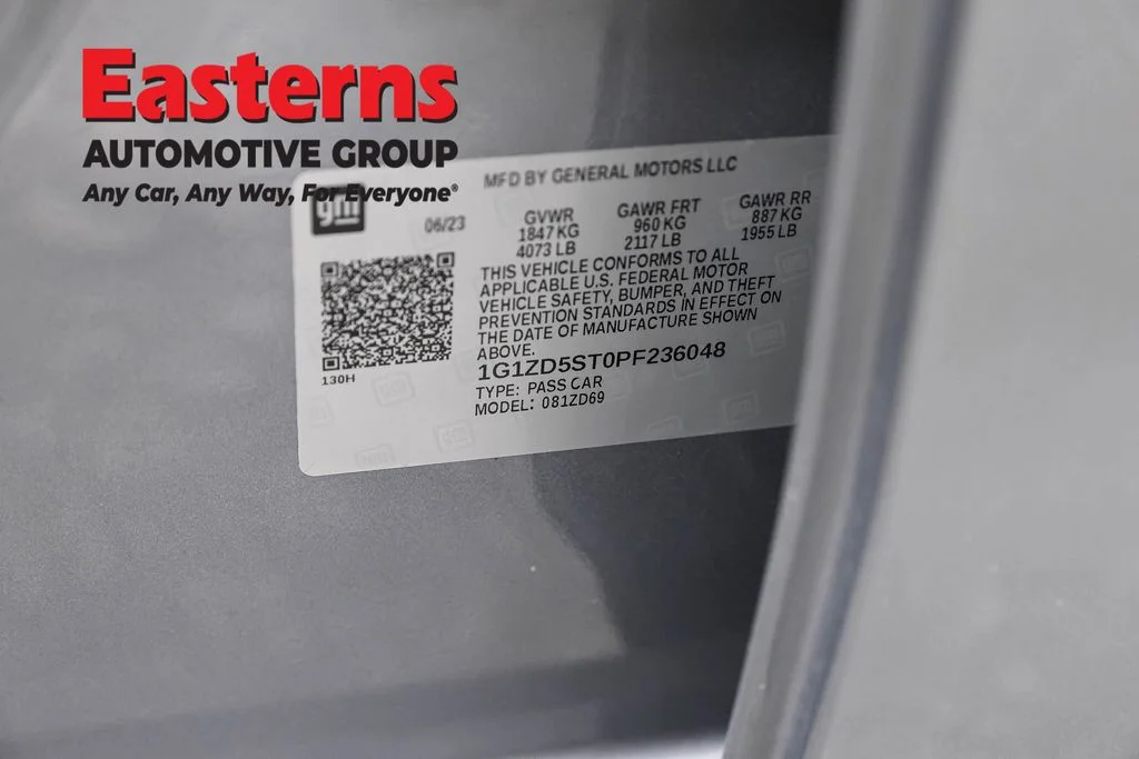 Used 2023 Gray Chevrolet LT image 35