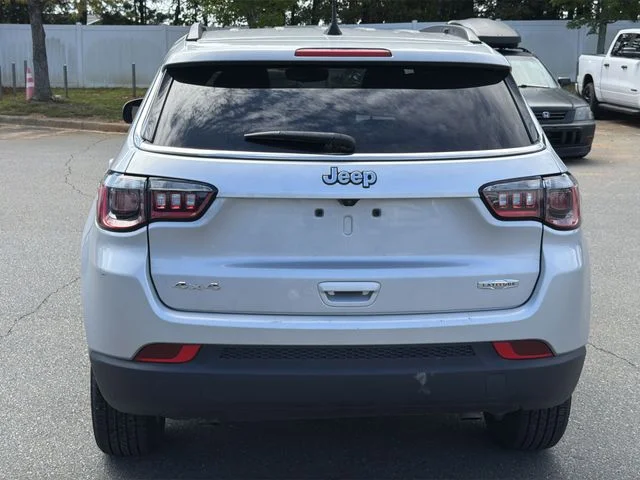 Used 2024 Silver Jeep Latitude image 12