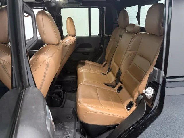 Used 2020 Black Jeep Overland image 31