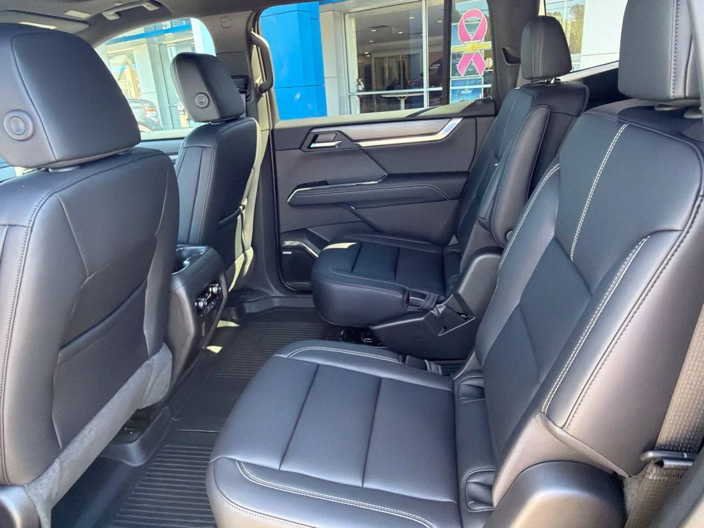 New 2027 Ebony Twilight Metallic GMC Elevation image 33