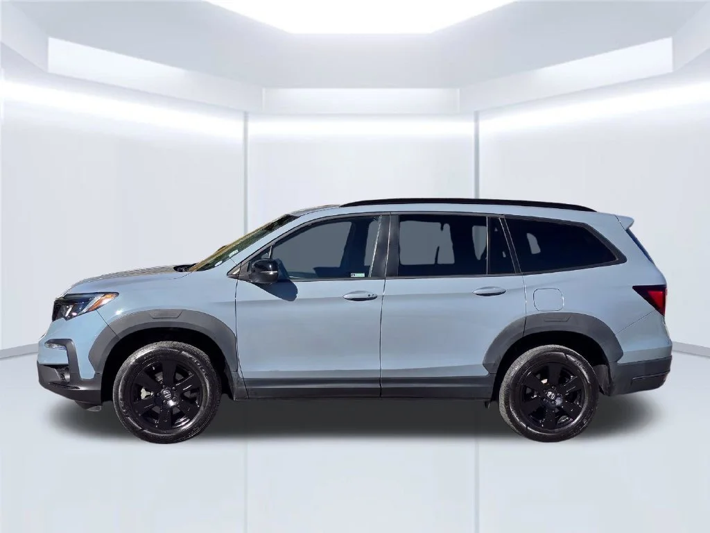 Used 2022 Blue Honda TrailSport image 18