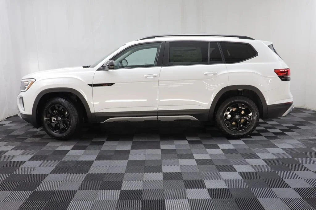 New 2026 White Volkswagen Peak Edition image 5