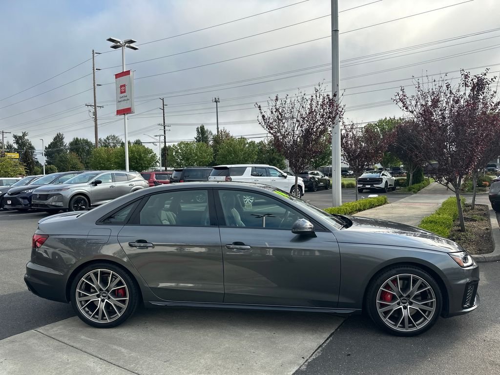 Used 2024 Daytona Gray Pearl Effect Audi 3.0T Premium Plus image 6