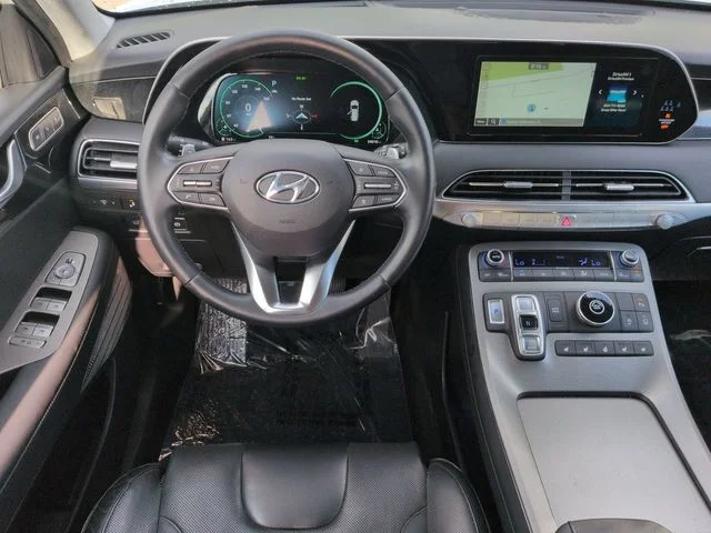 Used 2022 White Hyundai Limited image 16