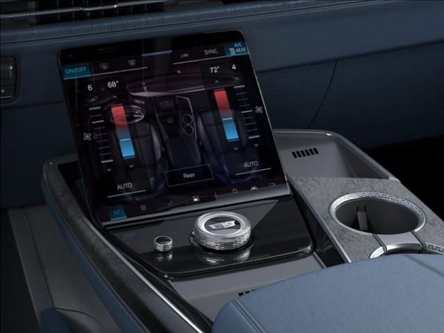 2025 Cadillac Escalade IQ Luxury 2 - Photo 23
