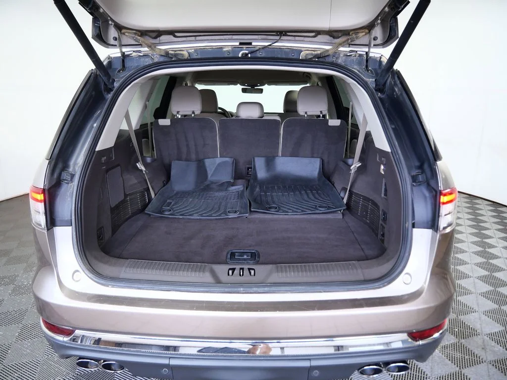 Certified Used 2021 Brown Lincoln Standard image 9