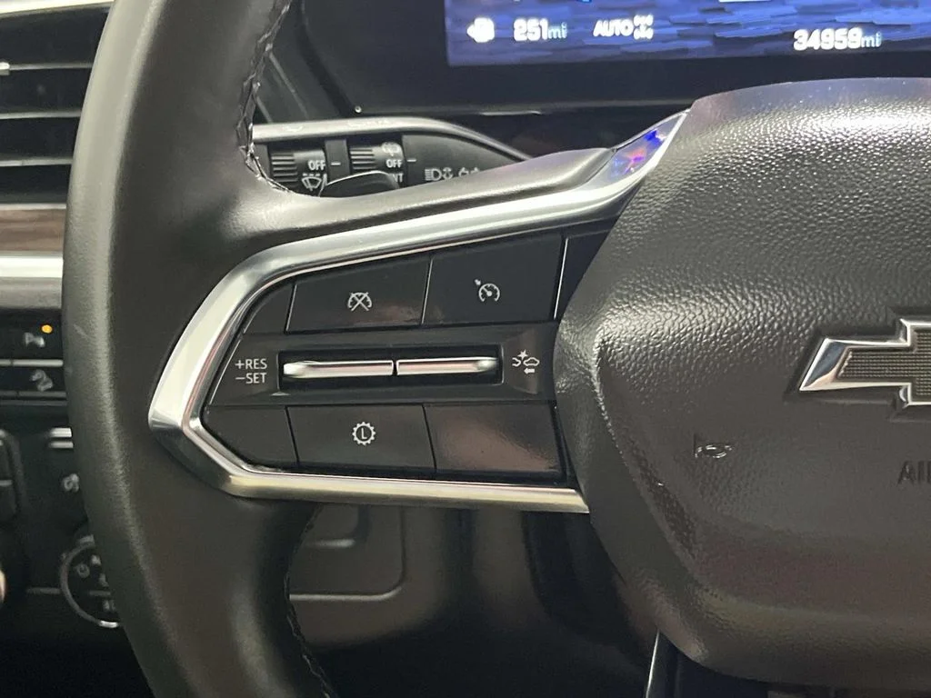 Used 2025 Sterling Gray Metallic Chevrolet Z71 image 18
