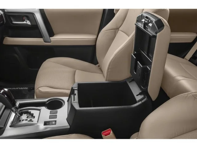 Used 2022 Blizzard Pearl Toyota Limited image 9
