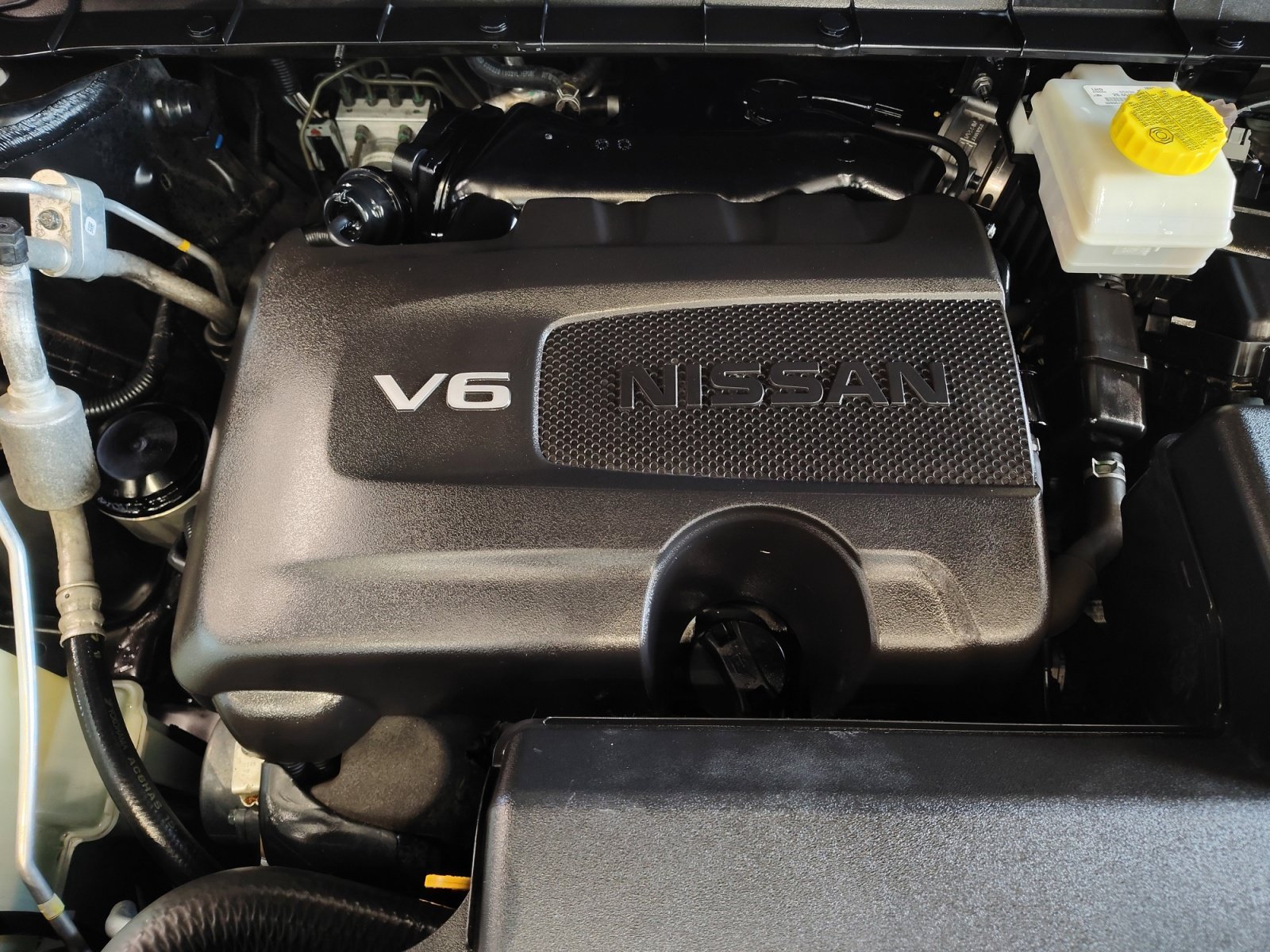 Used 2022 Super Black Nissan S image 28