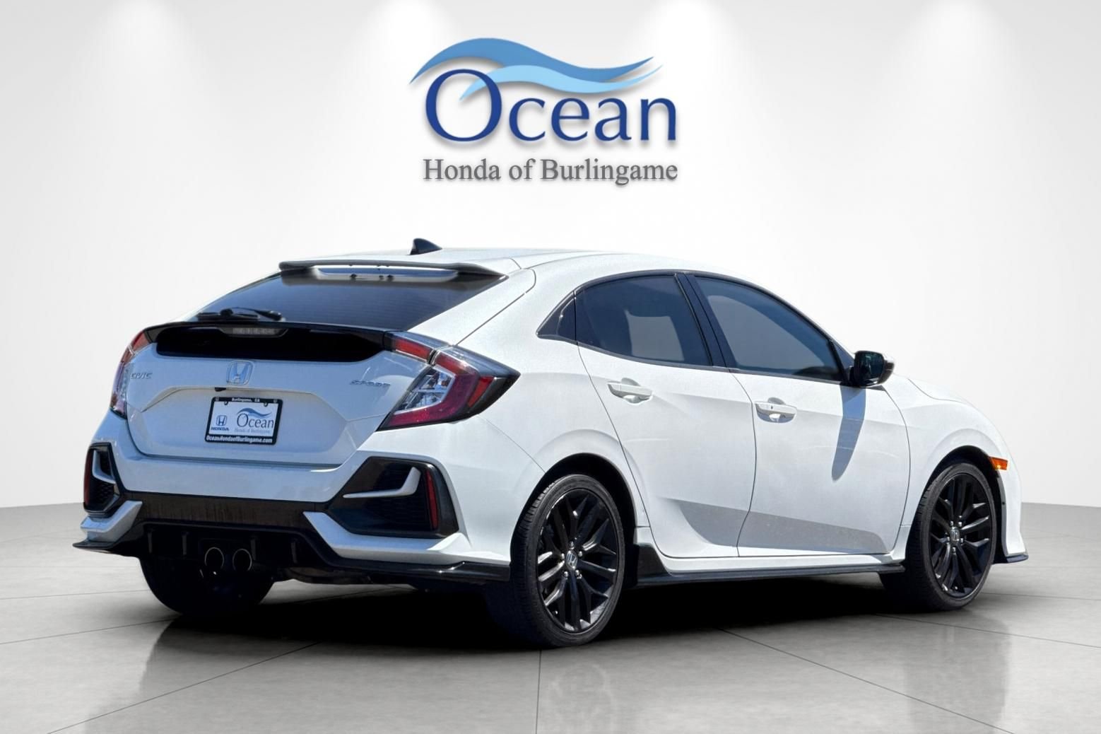 Used 2021 Platinum White Pearl Honda Sport image 4
