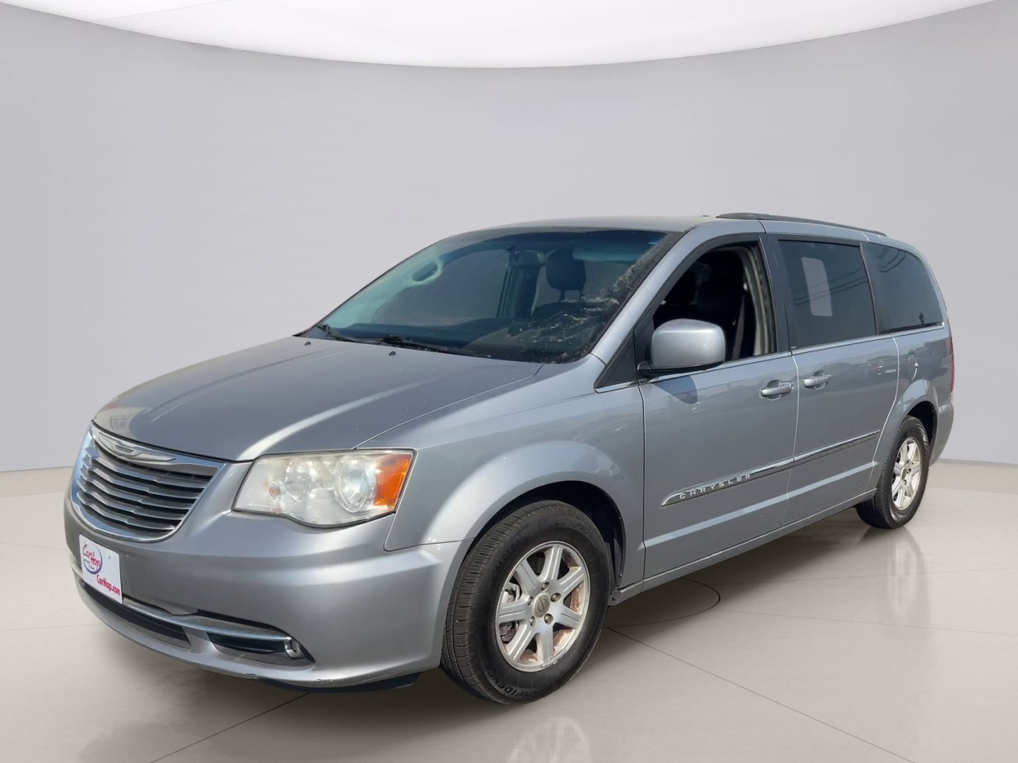 Used 2013 Silver Chrysler TOURING image 1
