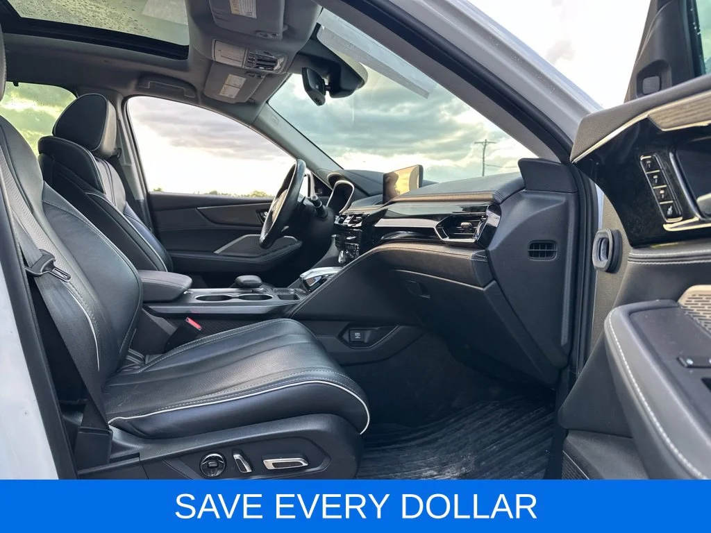Used 2024  Acura Advance image 17