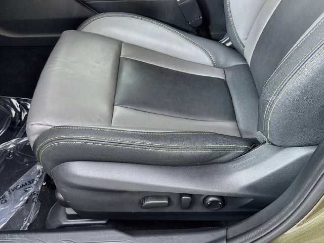 Used 2025 Green Subaru Onyx Edition XT image 33