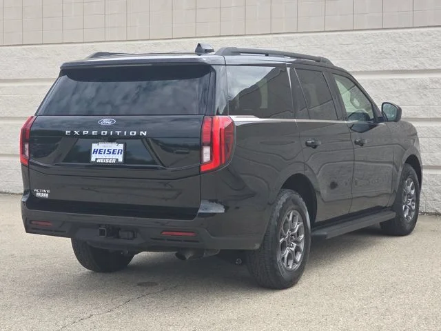 Certified Used 2025 Agate Black Metallic Ford Active image 13