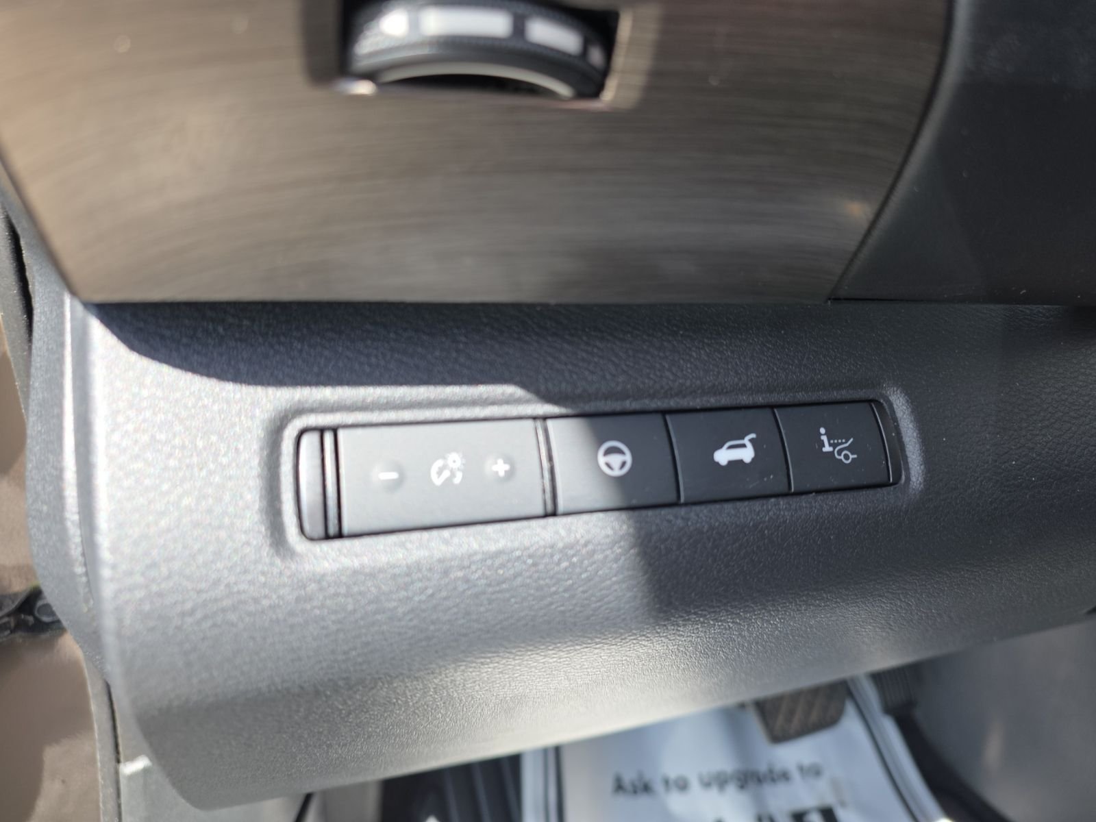 Certified Used 2023 Beige Nissan Platinum image 15