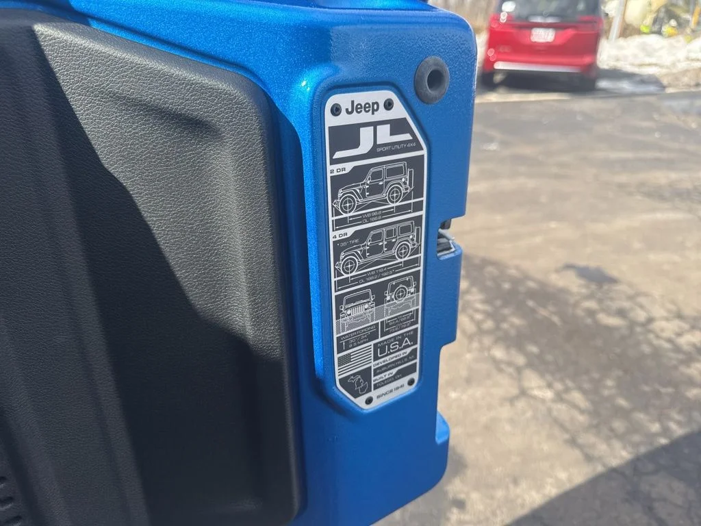 New 2025 Hydro Blue Pearl-Coat Exterior Paint Jeep Willys image 40
