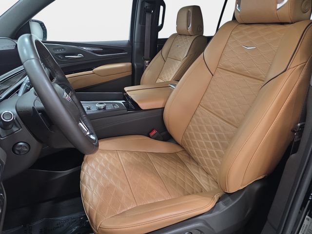 Certified Used 2022 Black Raven Cadillac Sport image 11