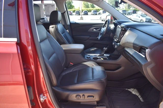 Used 2020 Red Chevrolet Premier image 23