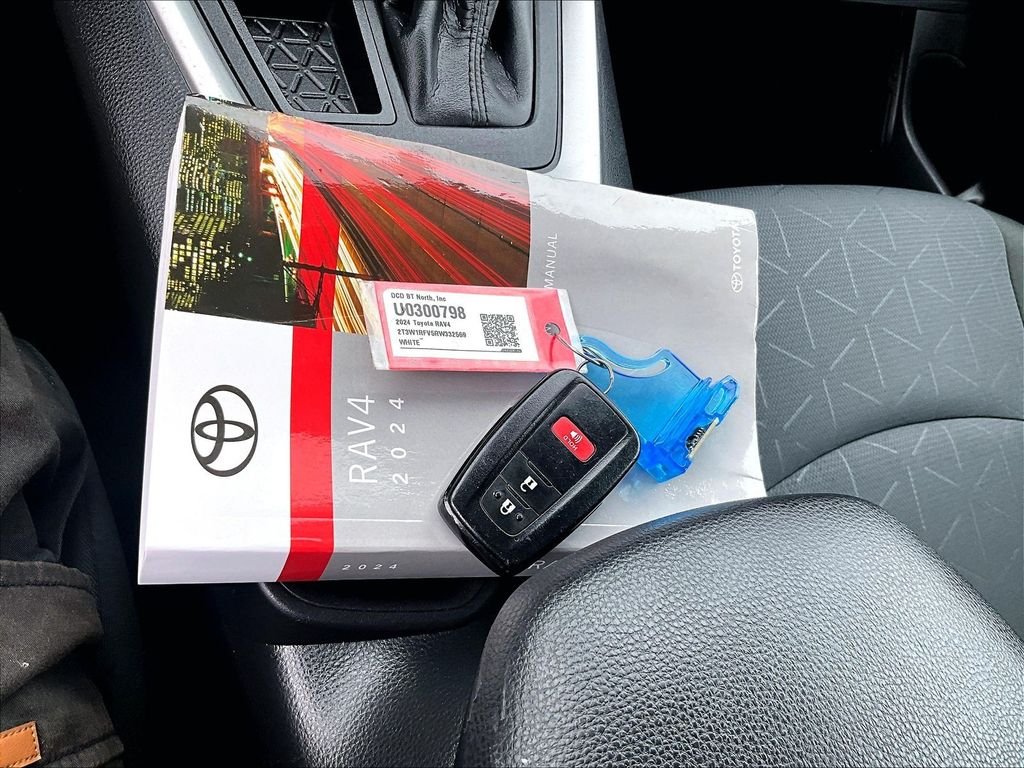 Used 2024 White Toyota XLE image 29