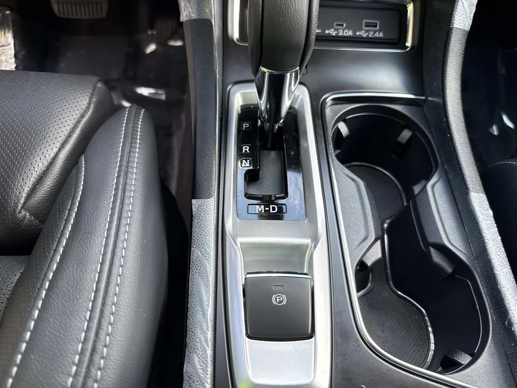 Used 2024 Silver Subaru Limited image 33