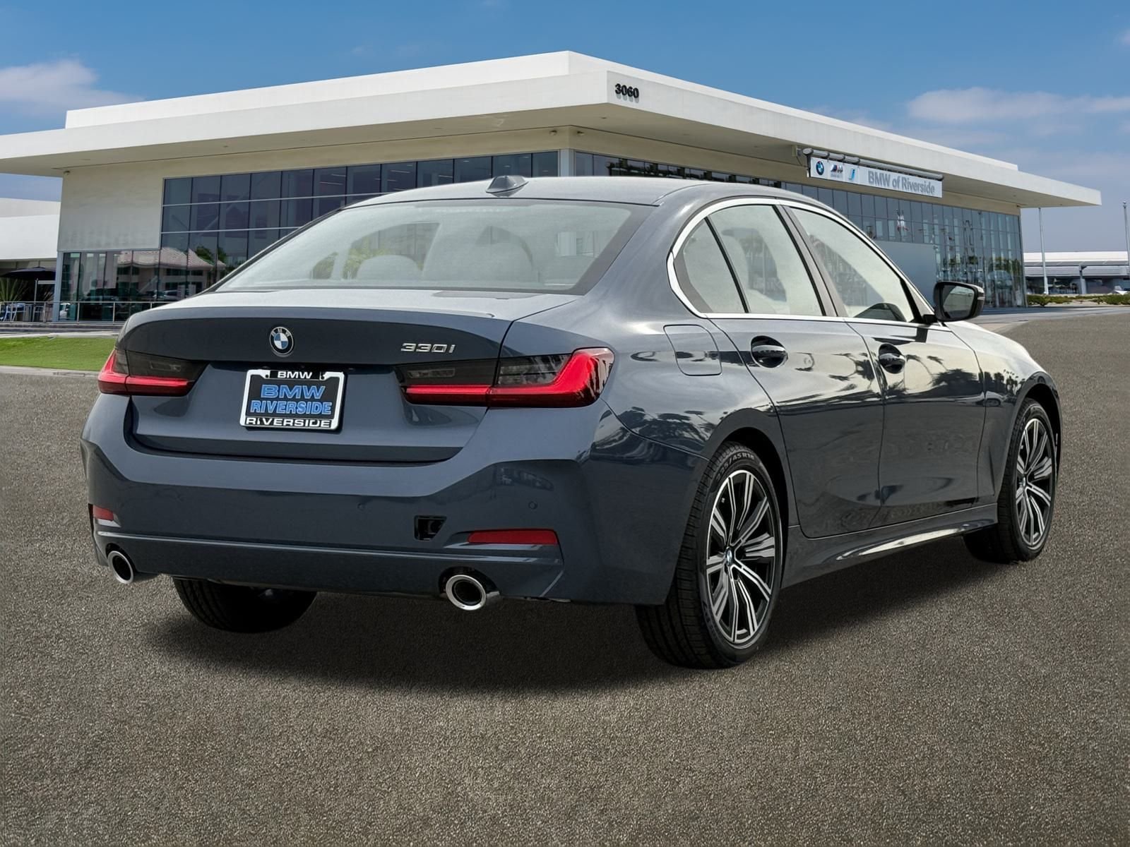 2026 BMW 3 Series 330i - Photo 10