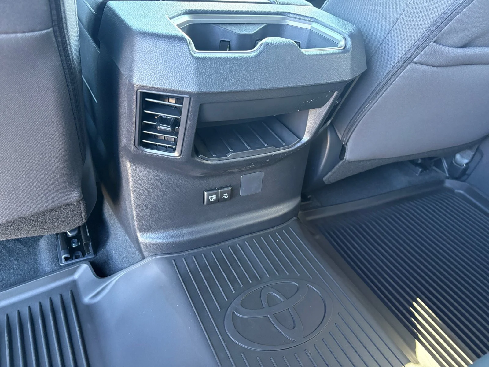 New 2026 Ice Cap Toyota  SR5 image 25