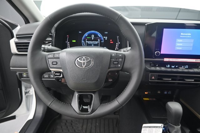 New 2026 Ice Cap Toyota LE image 5