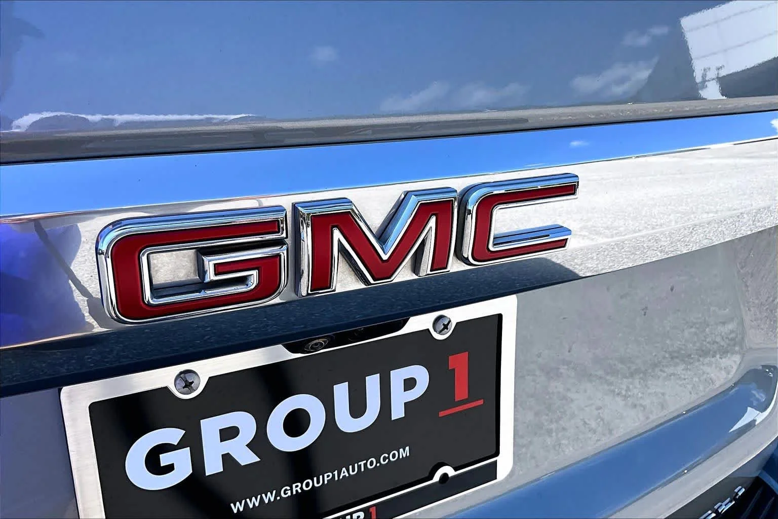 Used 2024 Sterling Metallic GMC Denali image 9